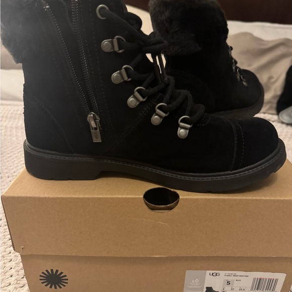 Ugg azell hiker boots - Picture 2 of 4
